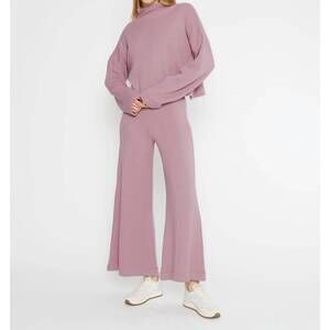 NEW RIPLEY RADER sweater knit cropped pant in lilac